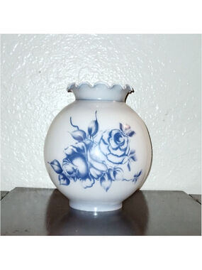 Vintage Lamp Shade,Hurricane,Milk Glass, Wht/Blue,Floral,Ruffled Edge.